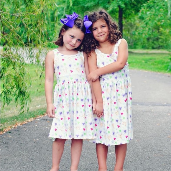 Flowers and hearts dress - Picture 4 of 5